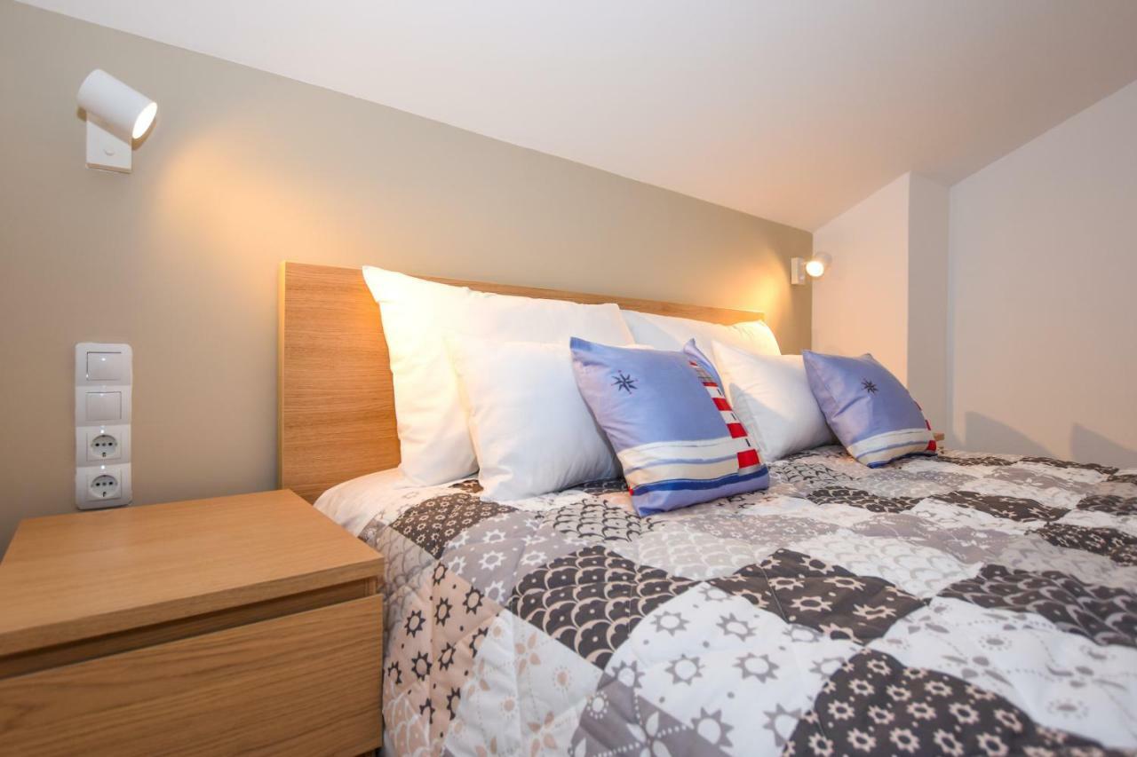 Villa Magena - Luxury Apartments In Pag Center Pag Town Bagian luar foto
