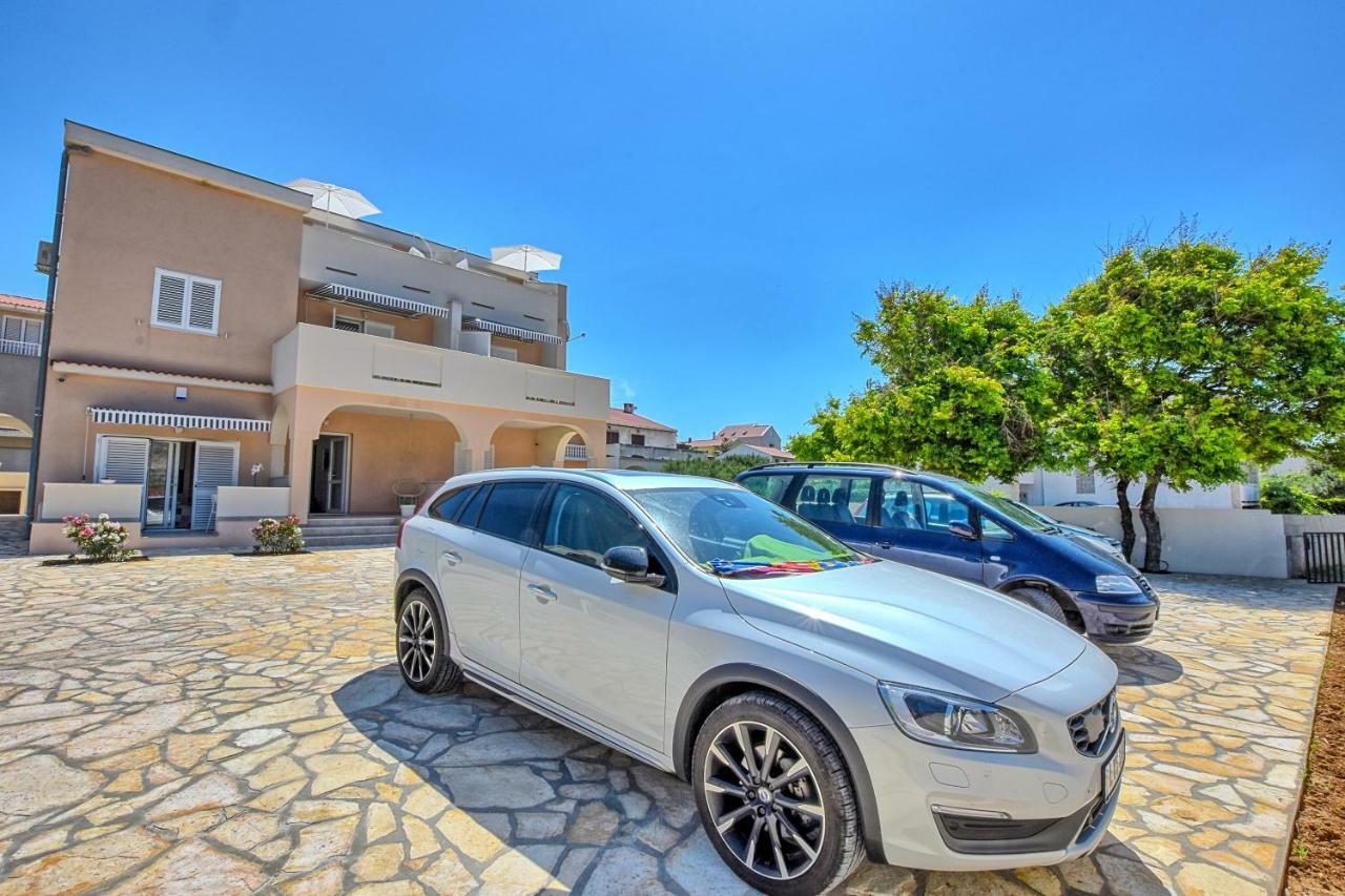 Villa Magena - Luxury Apartments In Pag Center Pag Town Bagian luar foto