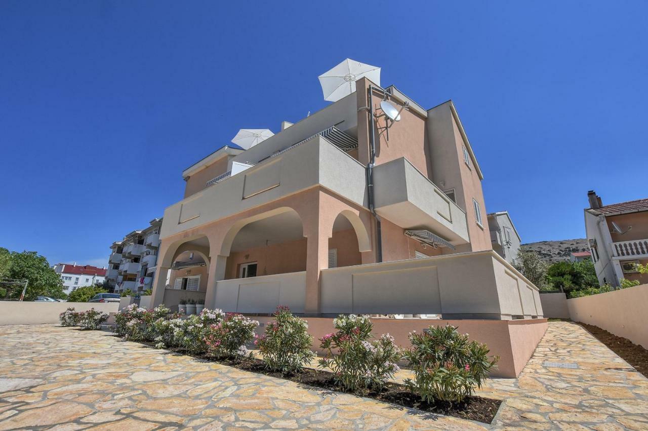 Villa Magena - Luxury Apartments In Pag Center Pag Town Bagian luar foto
