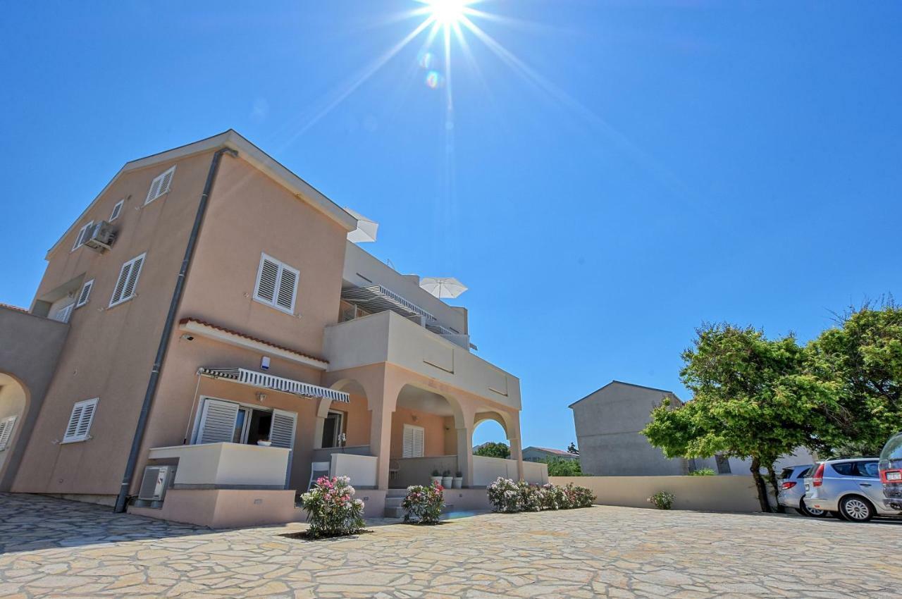 Villa Magena - Luxury Apartments In Pag Center Pag Town Bagian luar foto