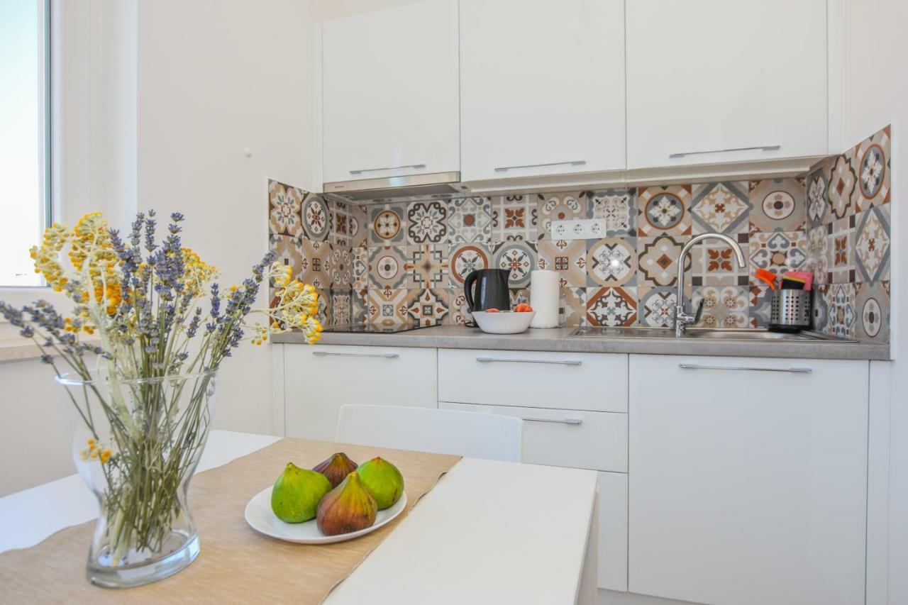 Villa Magena - Luxury Apartments In Pag Center Pag Town Bagian luar foto