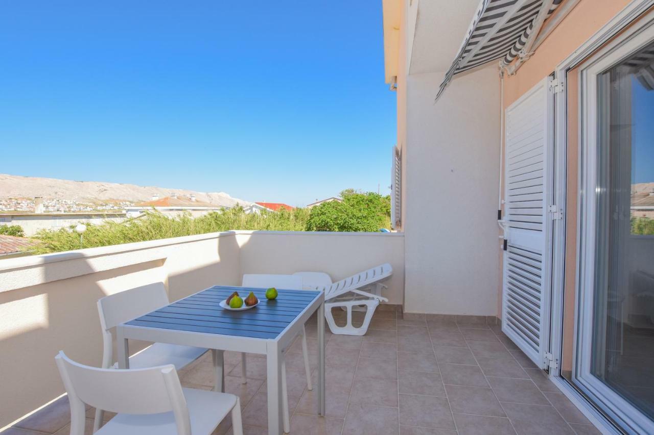 Villa Magena - Luxury Apartments In Pag Center Pag Town Bagian luar foto