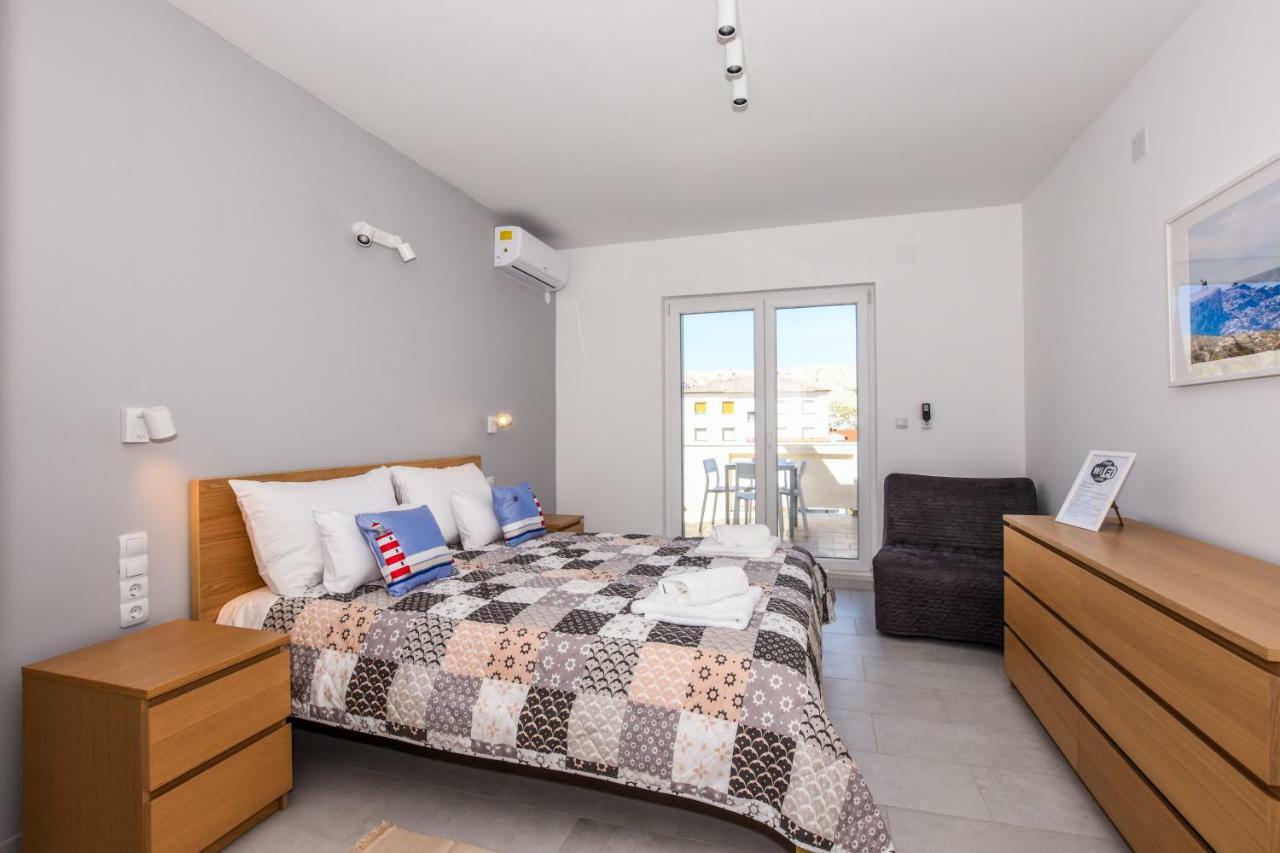 Villa Magena - Luxury Apartments In Pag Center Pag Town Bagian luar foto