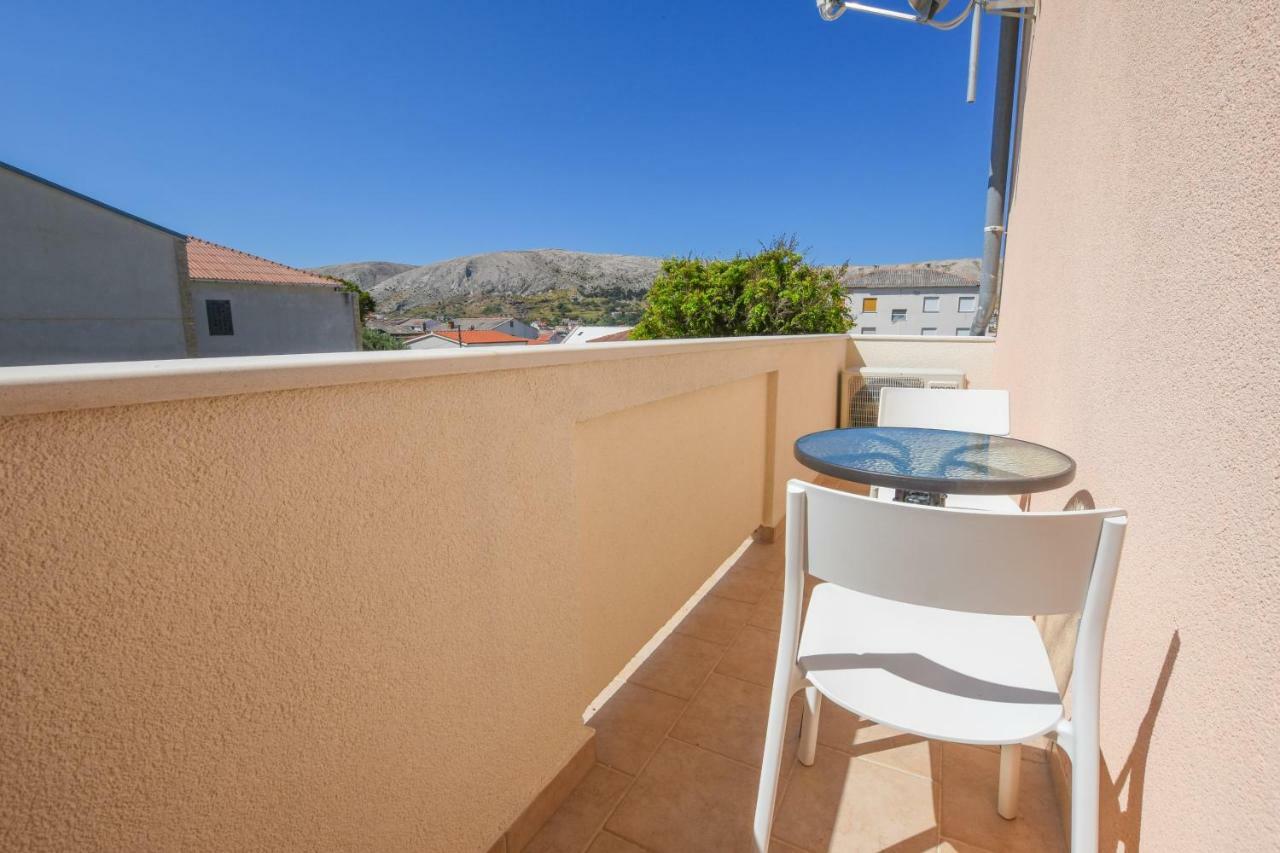 Villa Magena - Luxury Apartments In Pag Center Pag Town Bagian luar foto