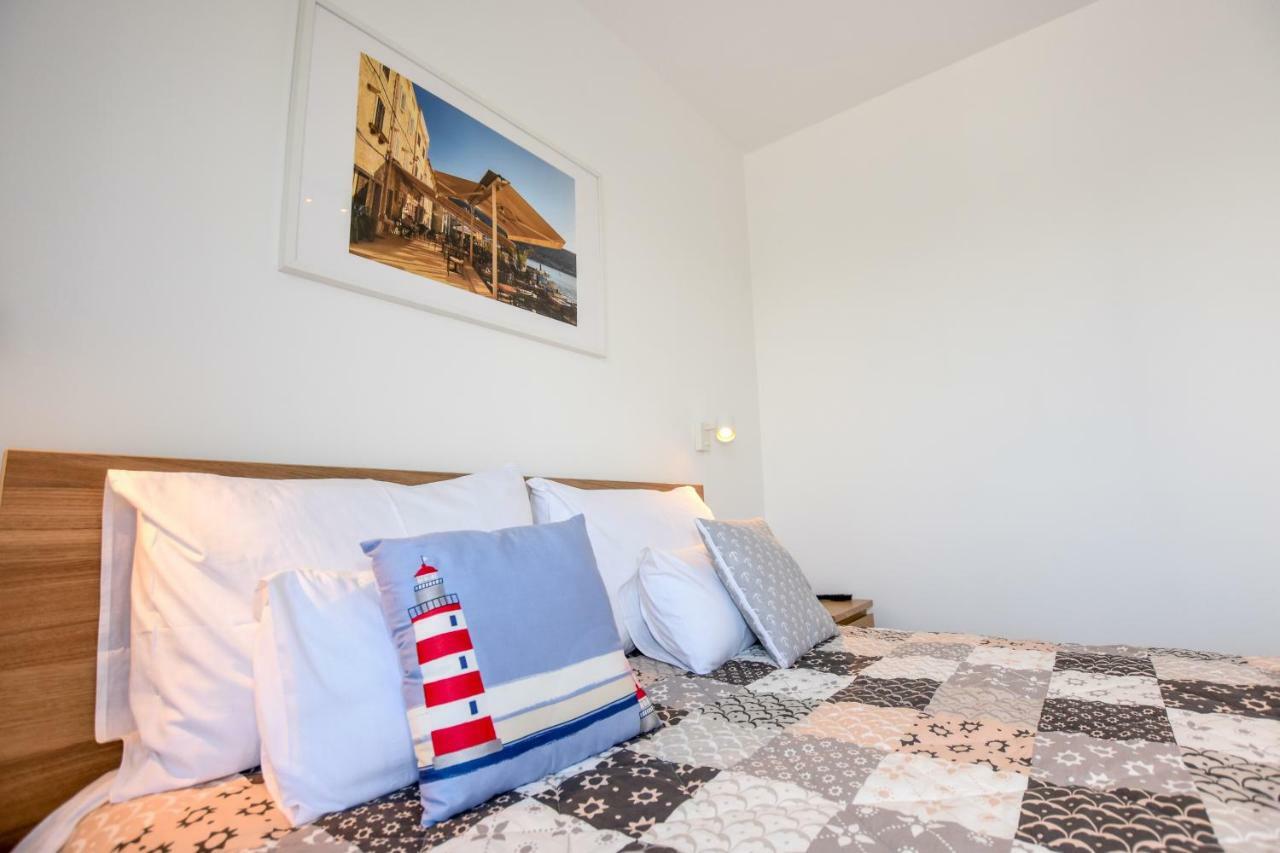 Villa Magena - Luxury Apartments In Pag Center Pag Town Bagian luar foto
