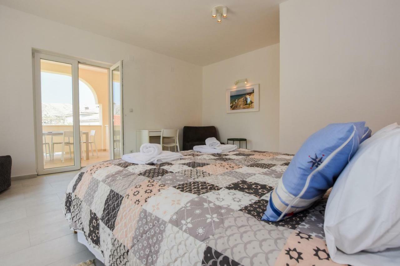 Villa Magena - Luxury Apartments In Pag Center Pag Town Bagian luar foto