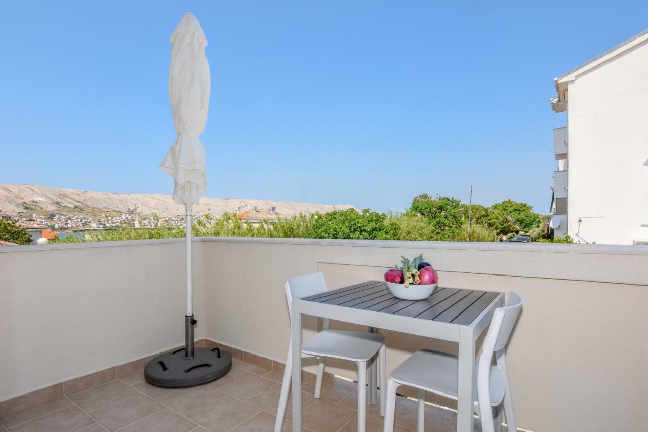 Villa Magena - Luxury Apartments In Pag Center Pag Town Bagian luar foto