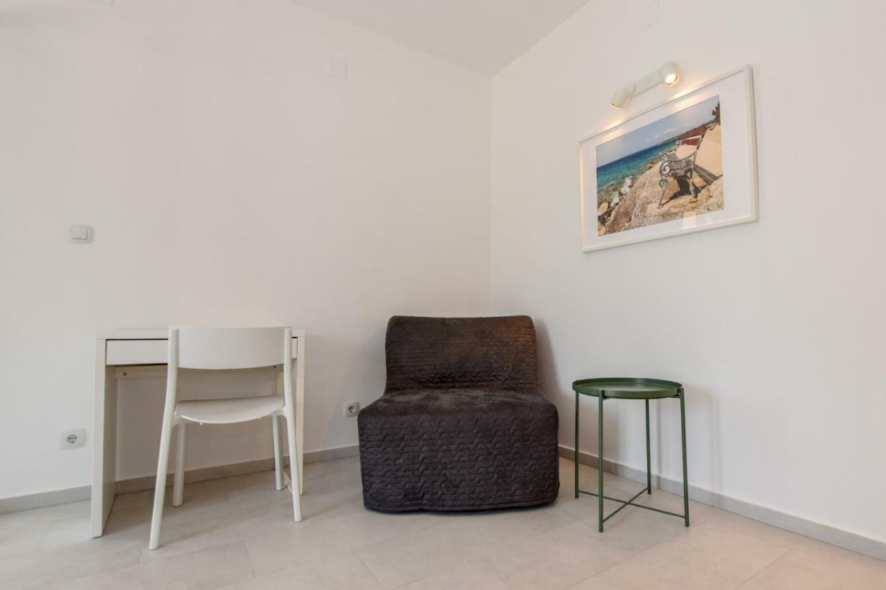 Villa Magena - Luxury Apartments In Pag Center Pag Town Bagian luar foto
